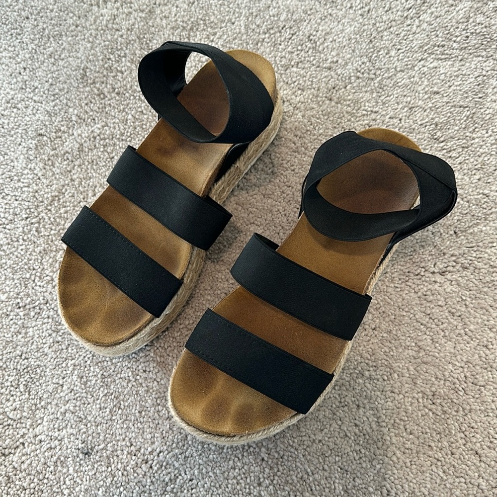 Platform Strap Sandles - 7